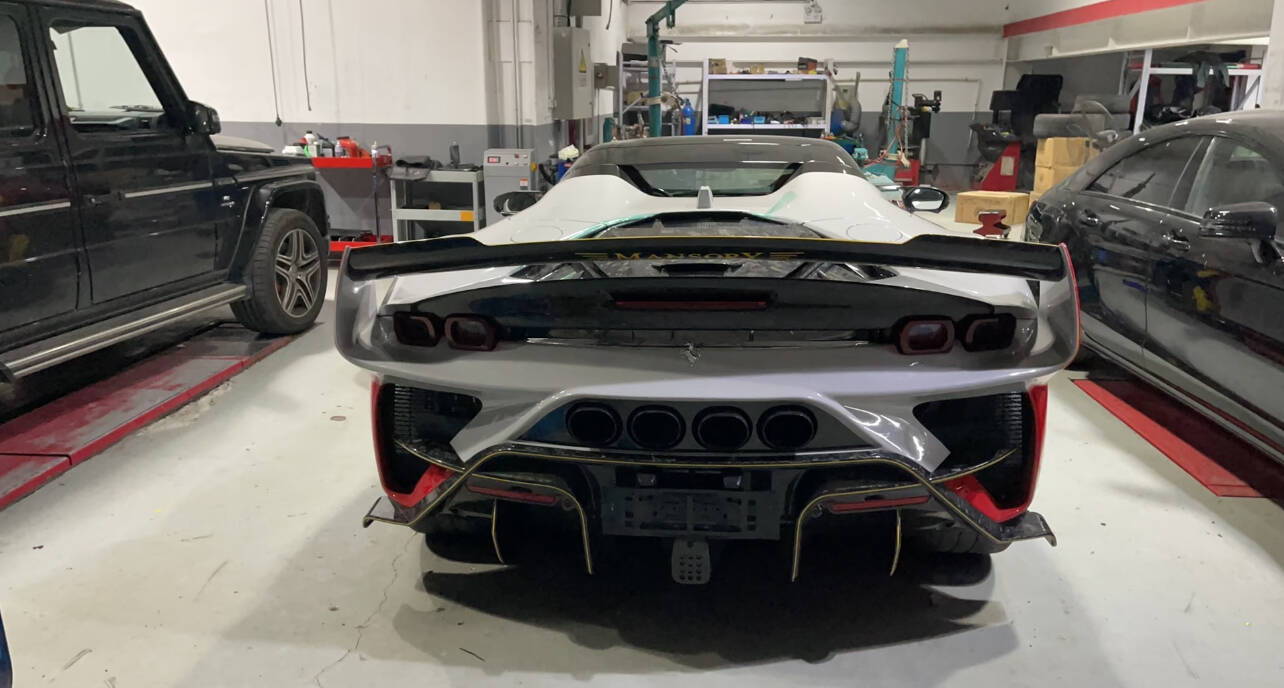 Ferrari SF90 M-Style Dry Carbon Full Body Kit (5)